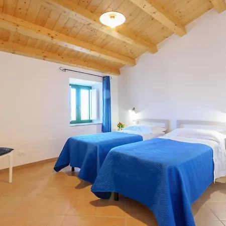 Vito Nel Baglio Apartment *